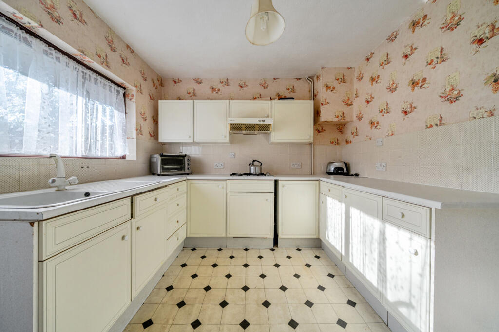 House in Sidcup, Halfway Street, Longlands - View 3