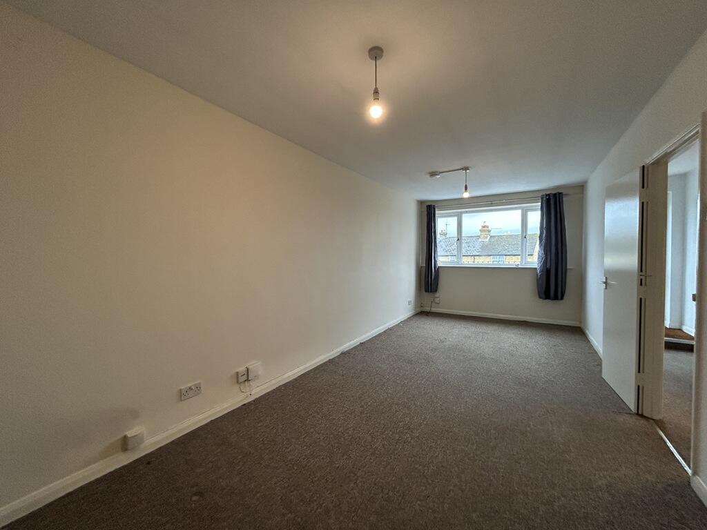Main image of property: 7 Boughton Parade Flats Loose Road, Maidstone, Kent, ME15