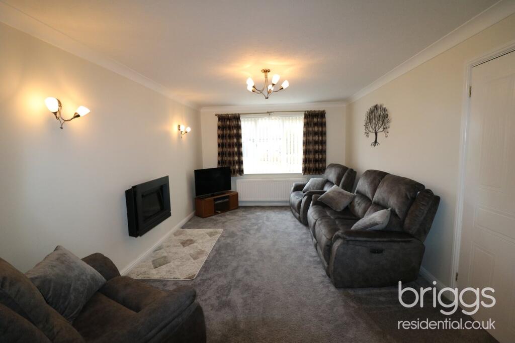 Lamport Close, Market Deeping, PE6 photo 3