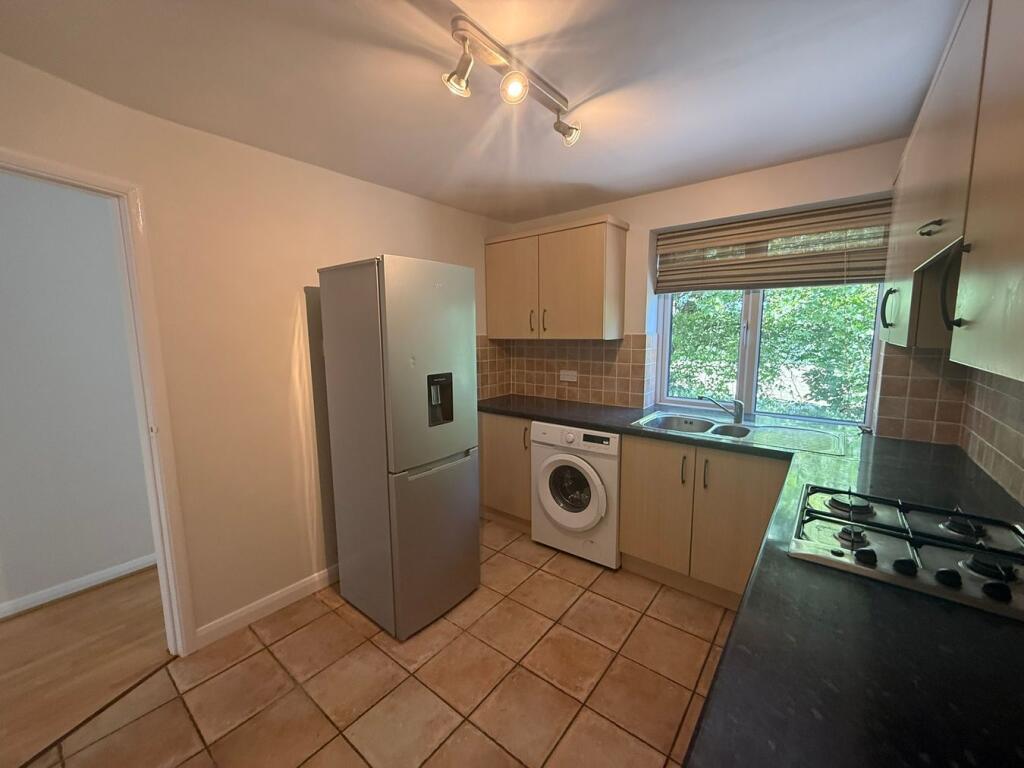 Apartment in London - More