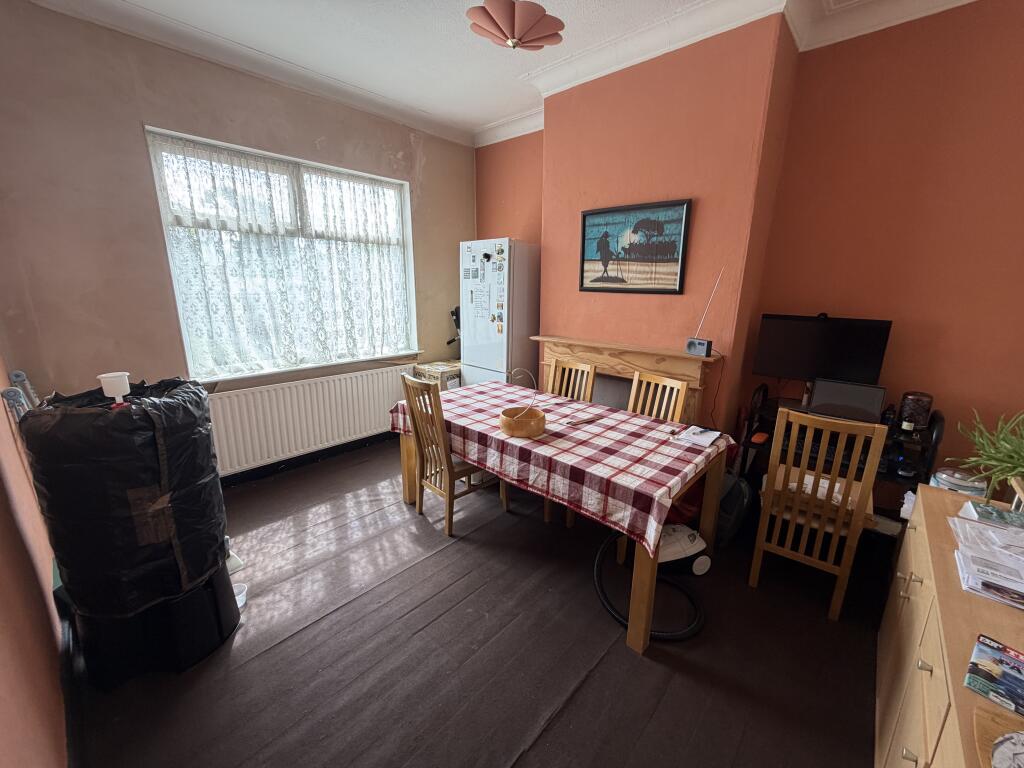 75 Mount Pleasant, Bilston, West Midlands WV14 7NE photo 4