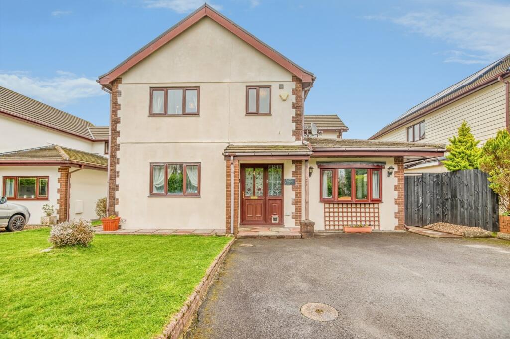 Main image of property: Llys Eithin, Gorslas, Llanelli, Carmarthenshire, SA14