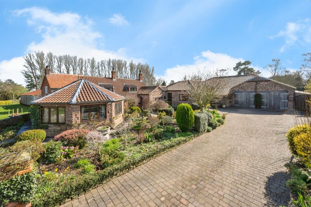 Rightmove. Property 5 bedroom character property for sale in Humberside, Whitton ...