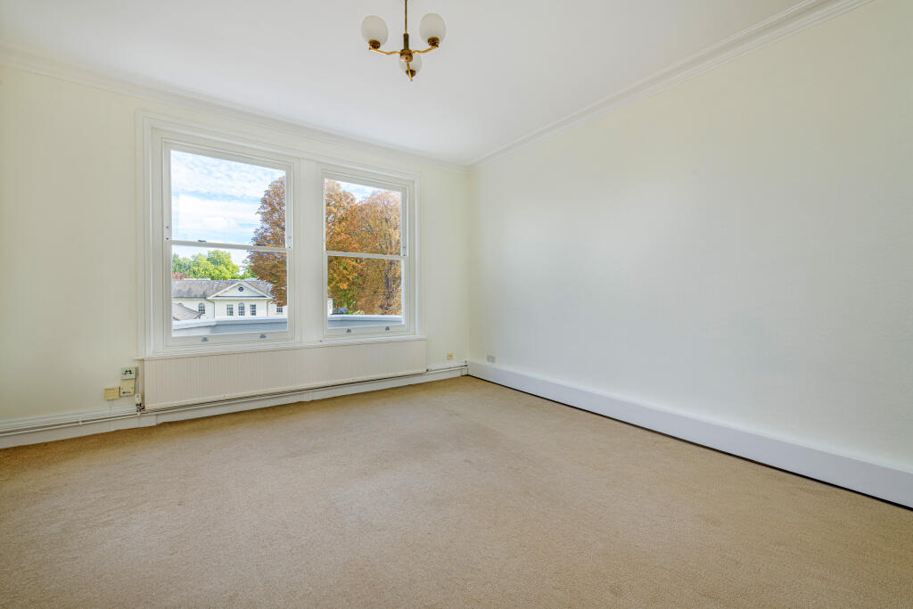 Apartment in London, Hampton Wick - View 4