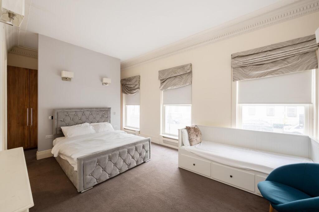 By Order Of The Receivers - Lancaster Gate, London, W2 photo 4