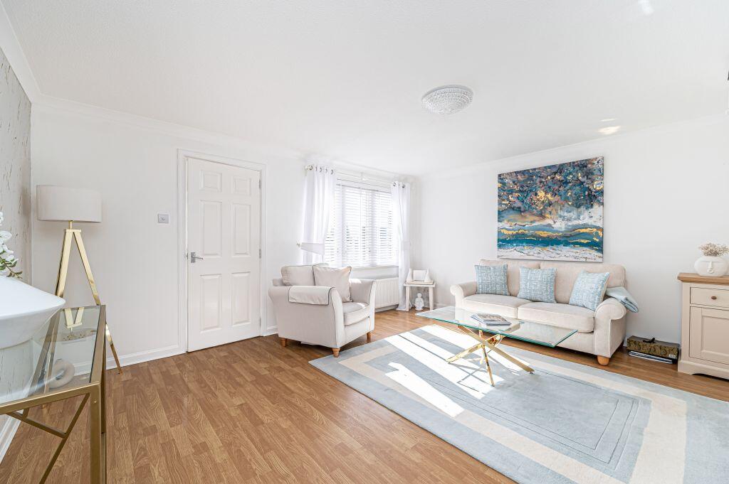 3 Chandlers Walk, Dalgety Bay, KY11 9FH photo 3