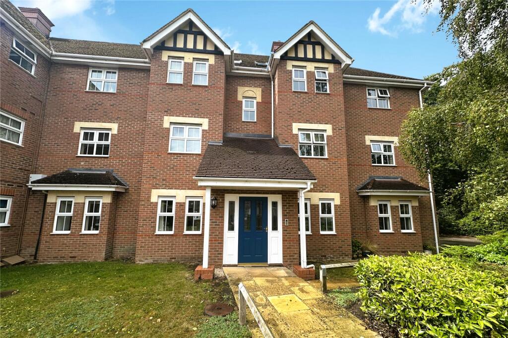 Main image of property: Kingsley Square, Fleet, Hampshire, GU51