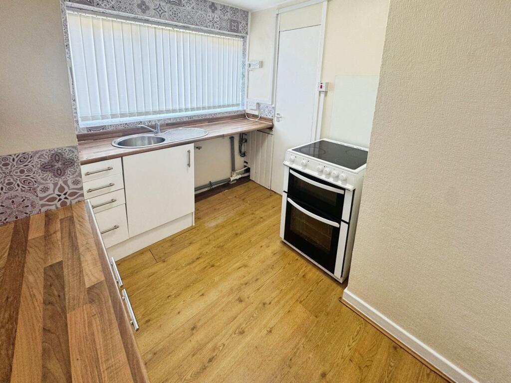 Apartment in Birmingham, Pheasey - View 5