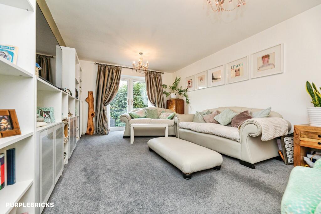 House in Sheffield, Ecclesfield - View 4