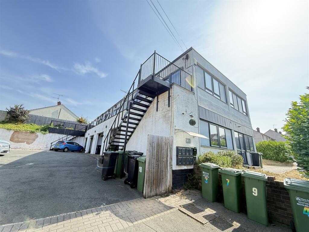 Main image of property: 3 Woodchester42 Broad Street Kidderminster