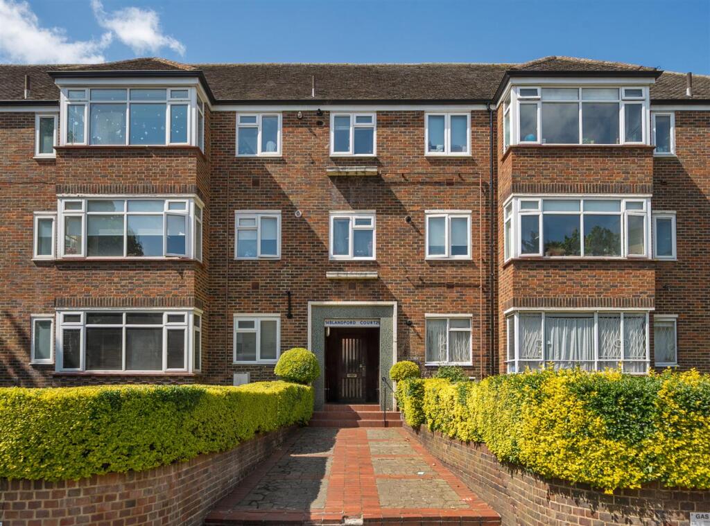 Main image of property: Brondesbury Park, London NW6