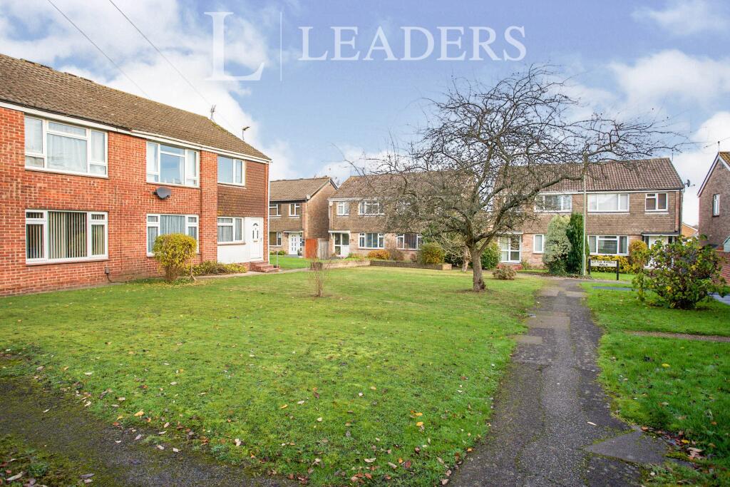 Main image of property: Little Kimble Walk, Hedge End, SO30