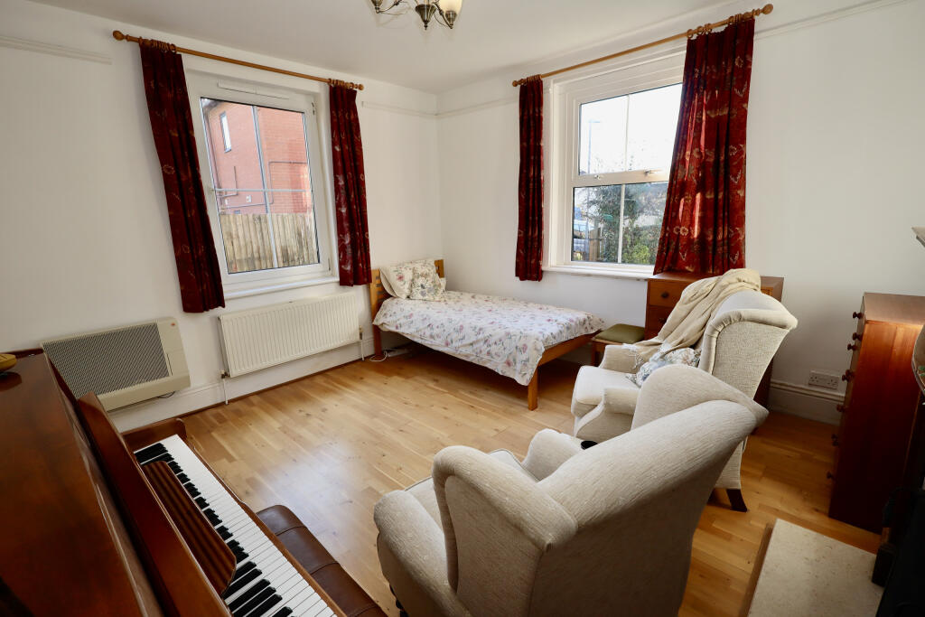 Additional image 14 of Central Wells