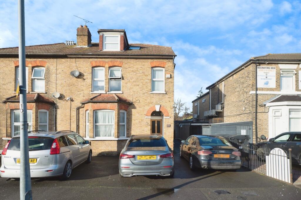 Main image of property: 59 Eastern Road, Romford, Essex