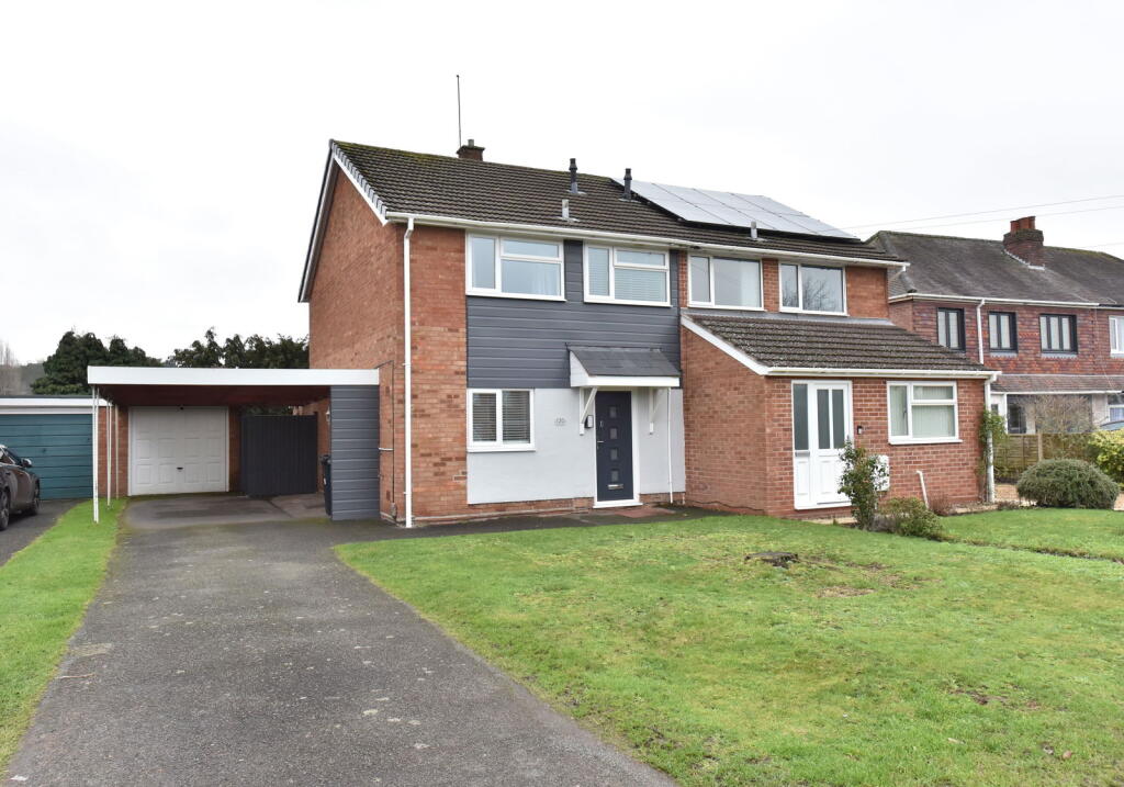 Main image of property: KINGSWINFORD, Barnett Lane