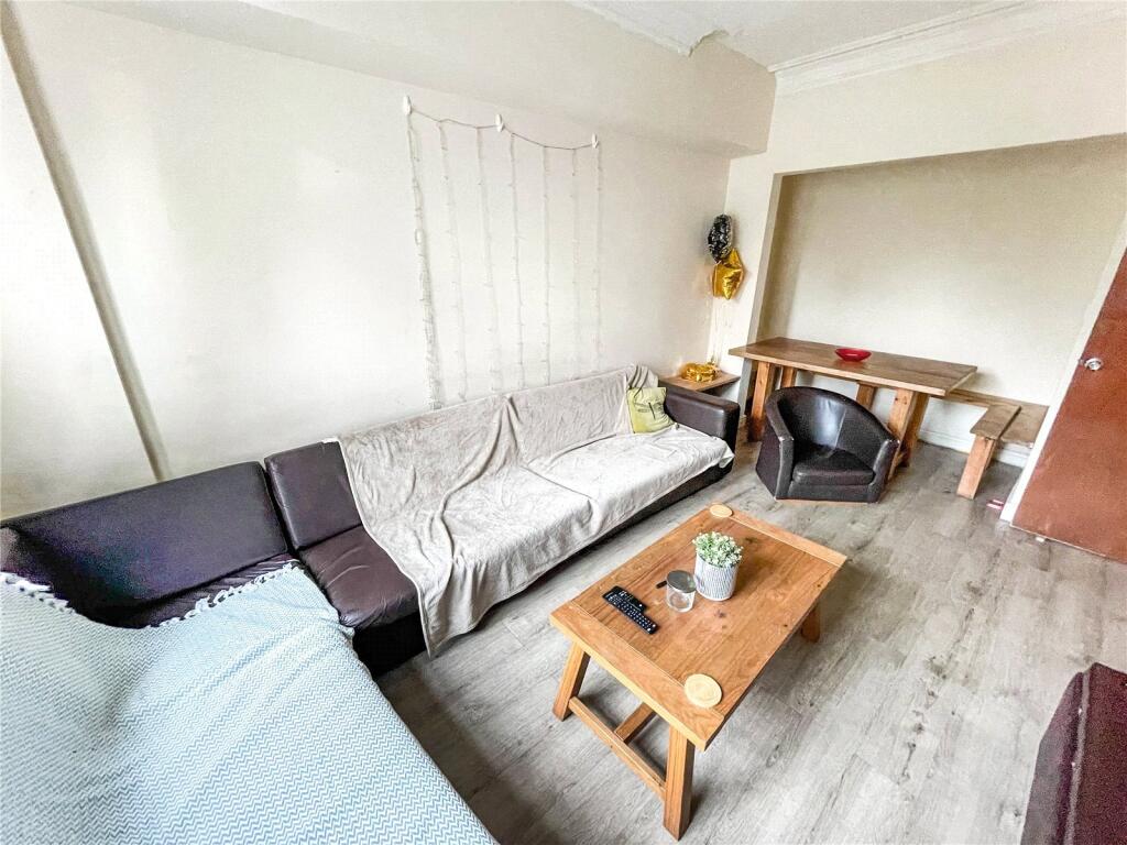 1 bedroom semi-detached house for rent