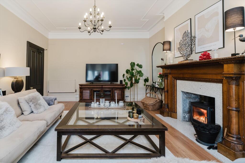 House in Aberdeen, Rubislaw, Queen's Cross and Harlaw - More