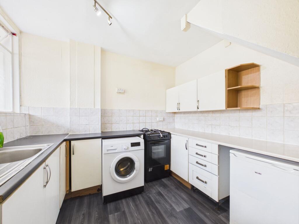Apartment in Birmingham, West Midlands - More