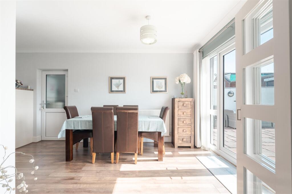 House in Lancaster - View 5