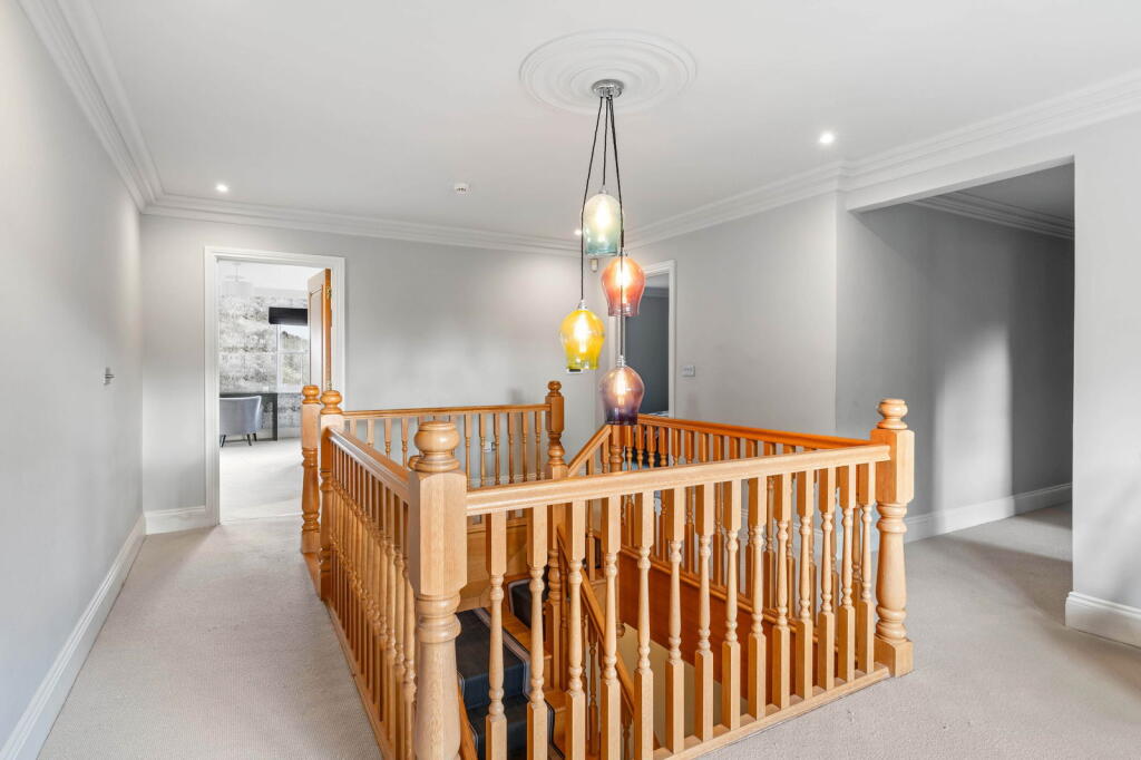 Additional image 39 of Pottersheath Road, Welwyn, AL6 9SY