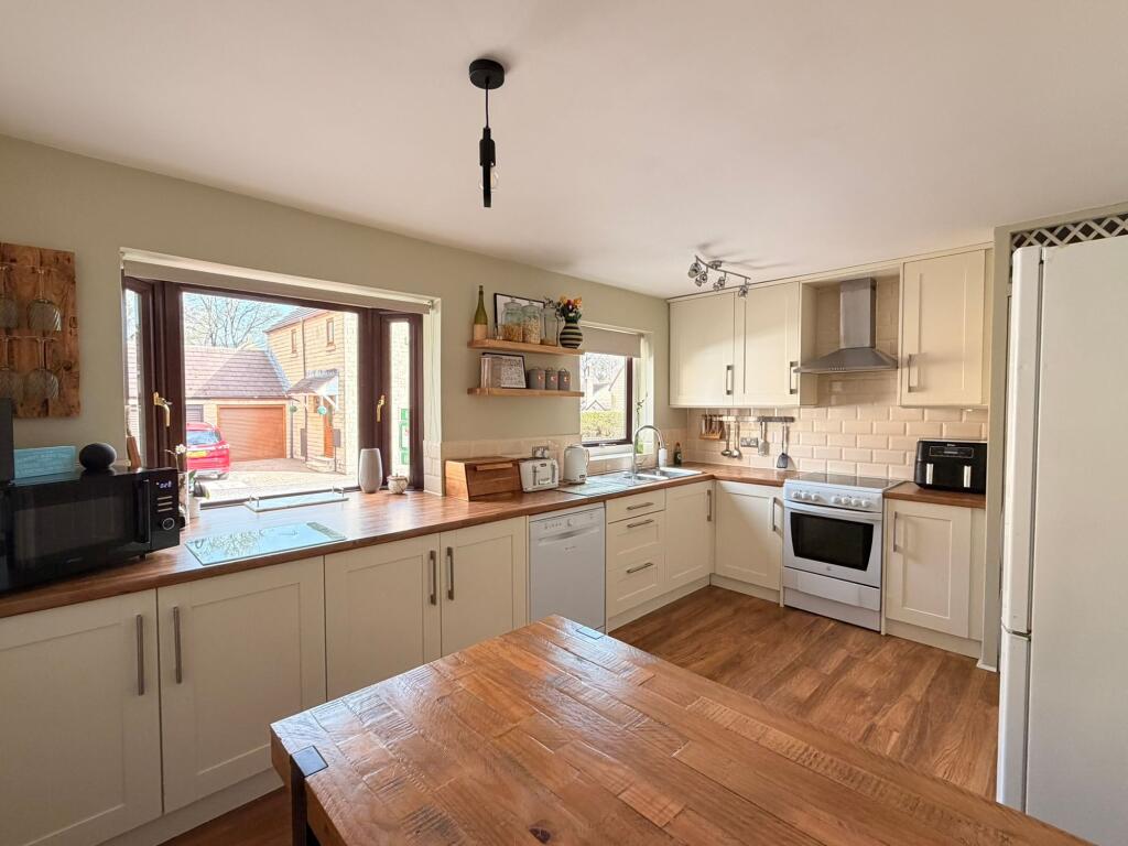 Cubley Brook Court, Penistone, S36 photo 5