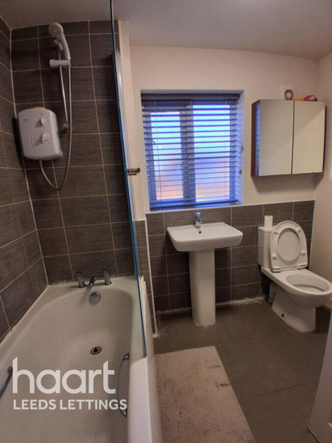 Main image of property: South Parkway, Leeds