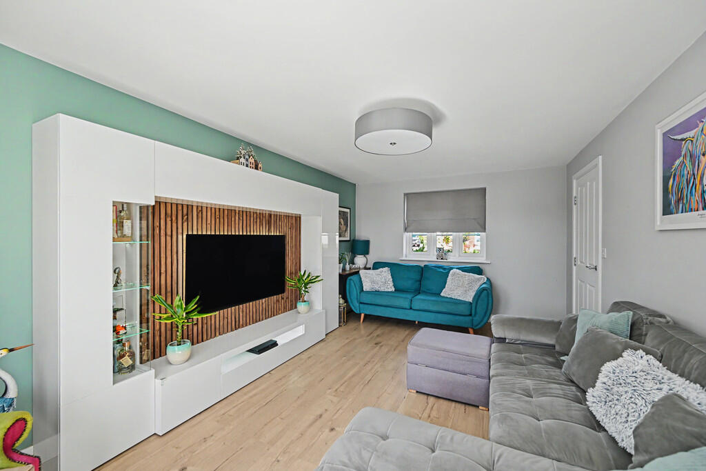 Lee Drive, Houlton, Rugby photo 4