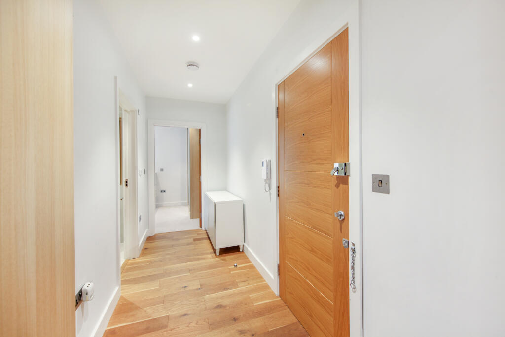 Apartment in Harrow - View 5