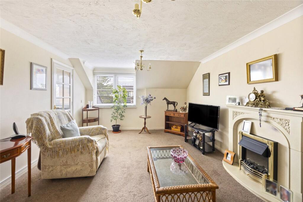Apartment in Lancing - View 3