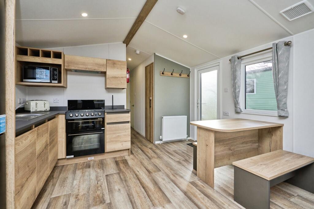 House in Portsmouth, Calbourne - View 5