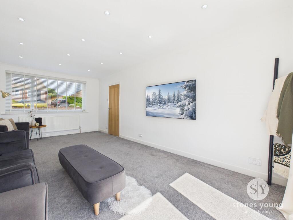 Oakwood Avenue, Blackburn, BB1 - More