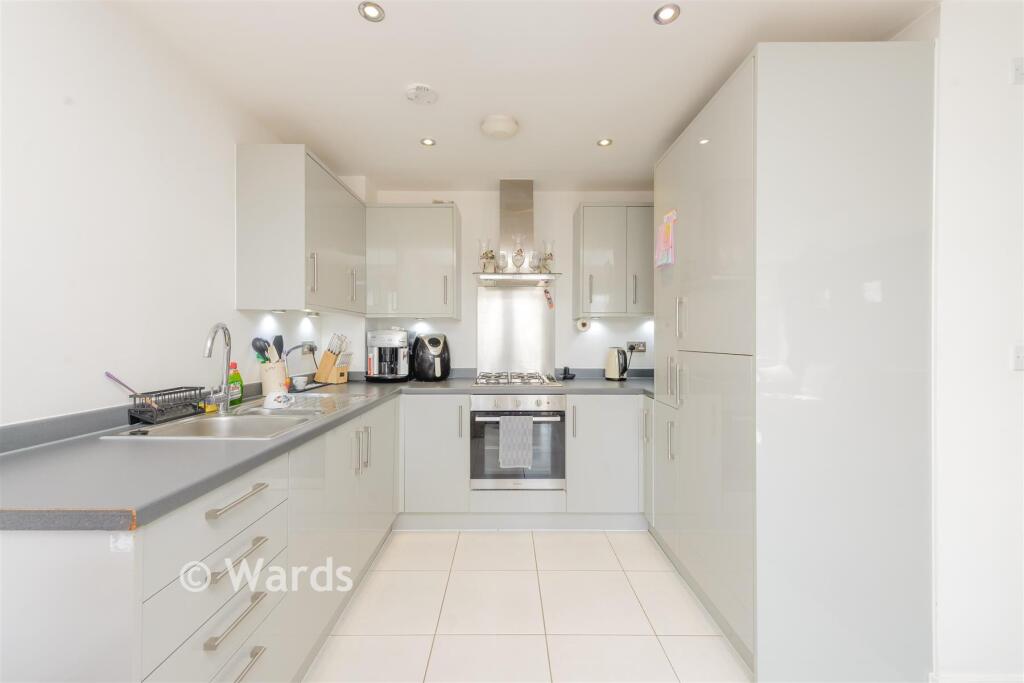 Main image of property: Cross Street, Chatham, Kent