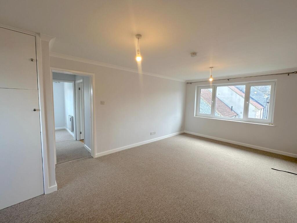 Apartment in Street, Somerset - View 6