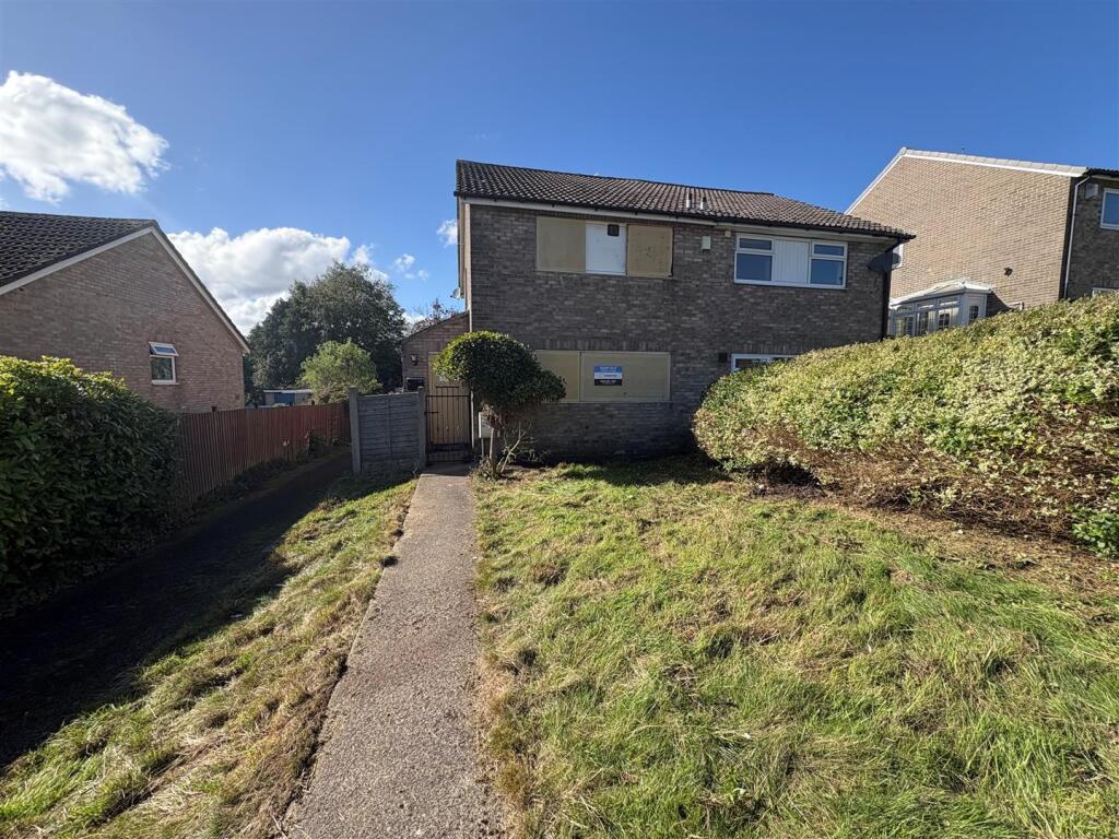 Main image of property: Alpine Rise, Thornton, Bradford