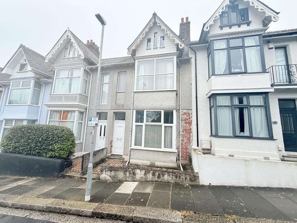 Main image of property: Spacious First Floor Flat with Private Decking Period Building Popular PL4 Location