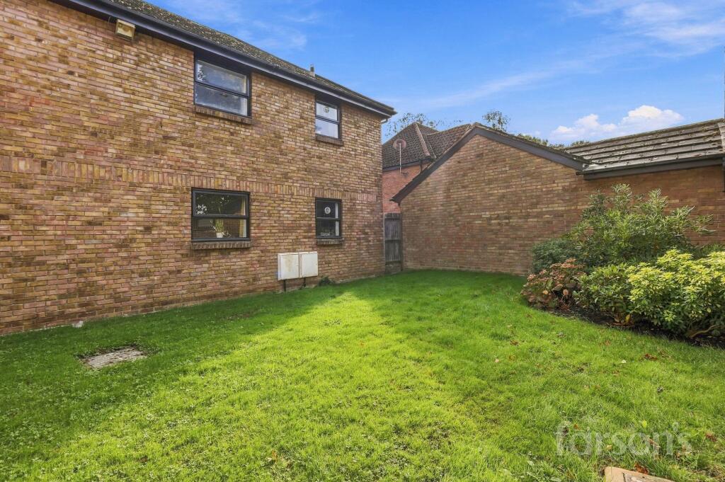Apartment in Brentwood, Essex - View 4