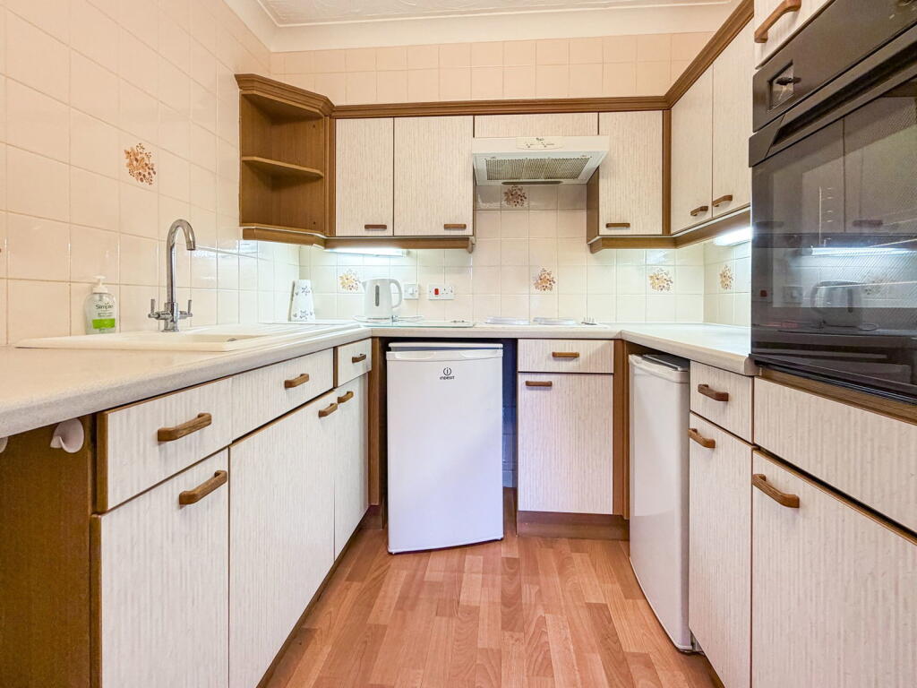 Apartment in North Ferriby, Swanland - View 5