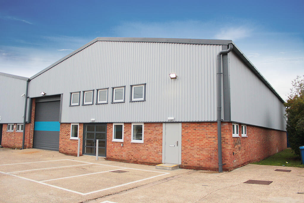Main image of property: Unit 4 Clivemont Road, Maidenhead, SL6 7BU