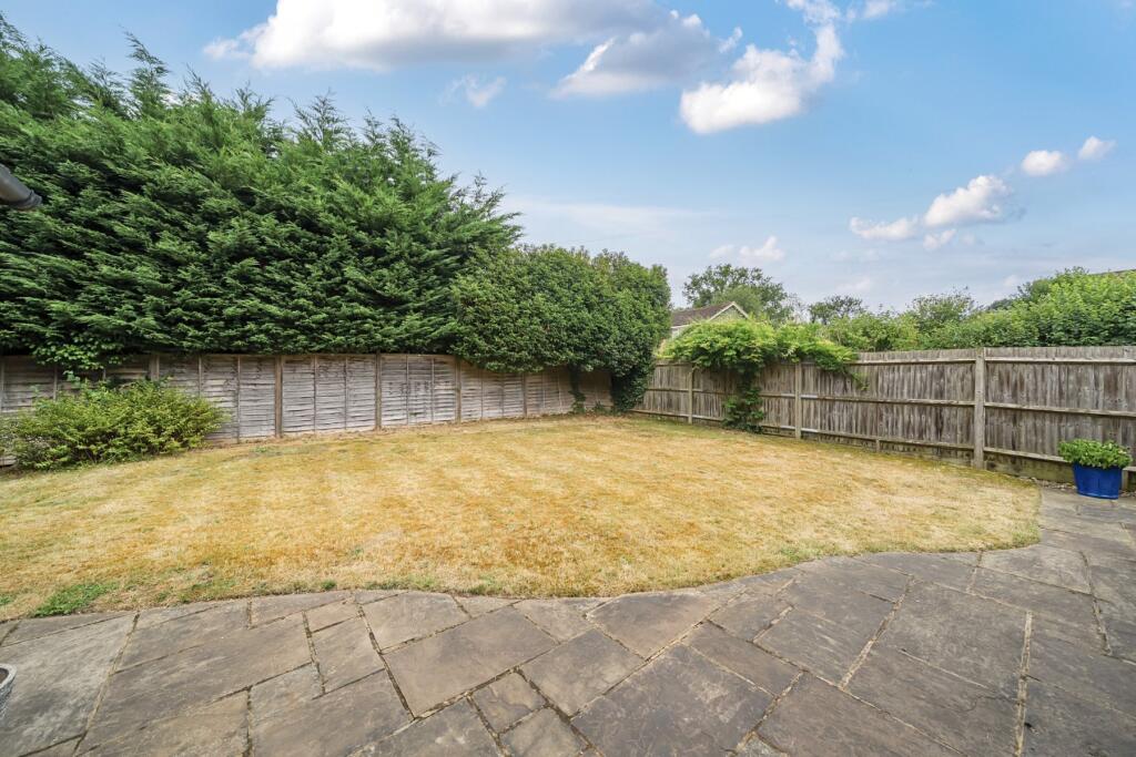 Hookley Lane, Elstead, Godalming, Surrey, GU8 photo 4