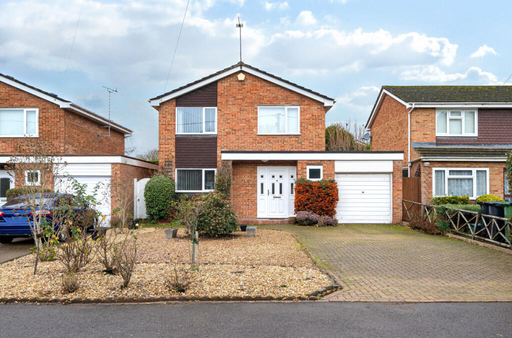 Main image of property: Birch Lane, West End, Woking, Surrey, GU24