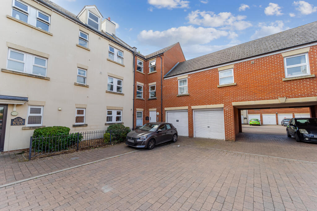 Apartment in Bristol - View 5