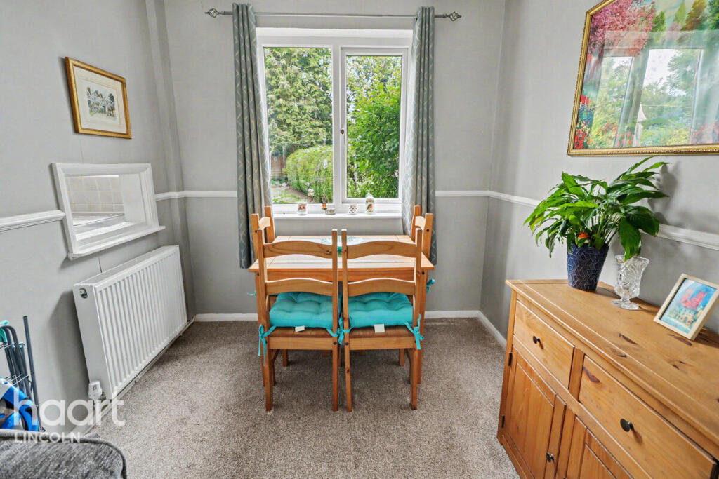 Scampton Avenue, Lincoln - More