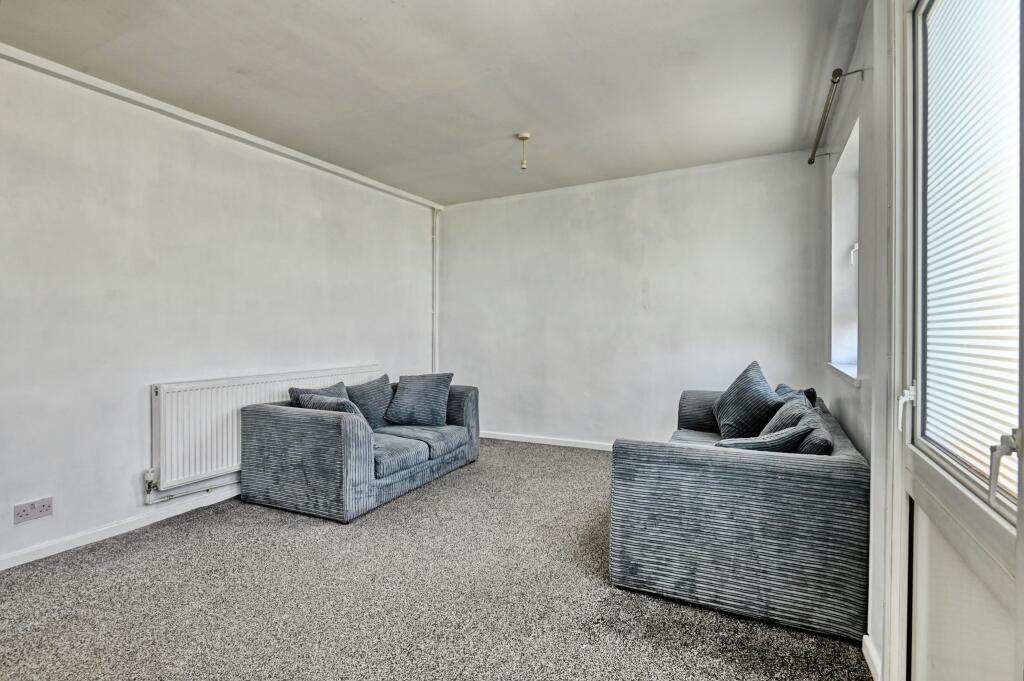 Apartment in Sutton Coldfield, Boldmere - View 3