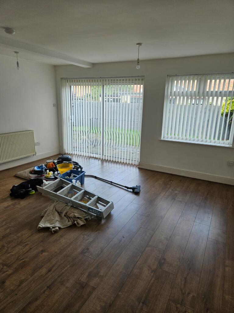 Apartment in Preston - More