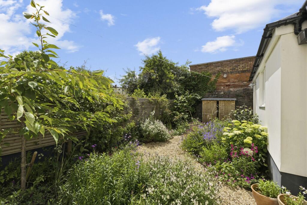 Main image of property: 9 West Shrubbery, Bristol, BS6