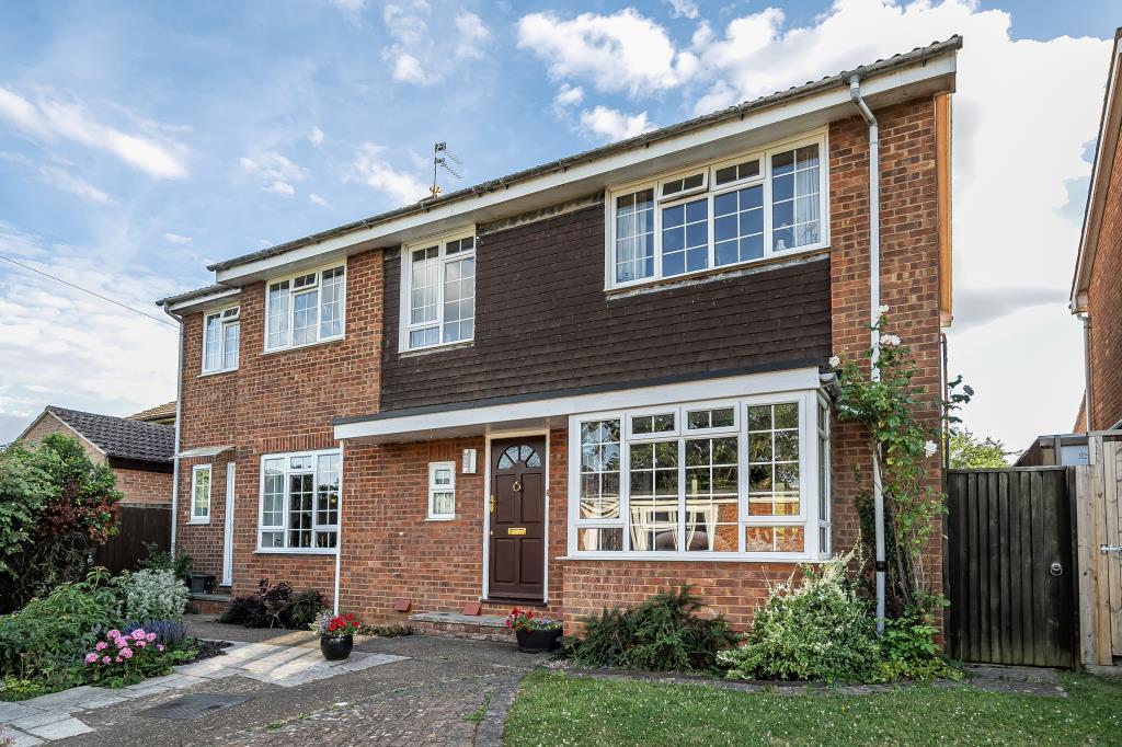 Main image of property: Grendon Underwood, Buckinghamshire, HP18