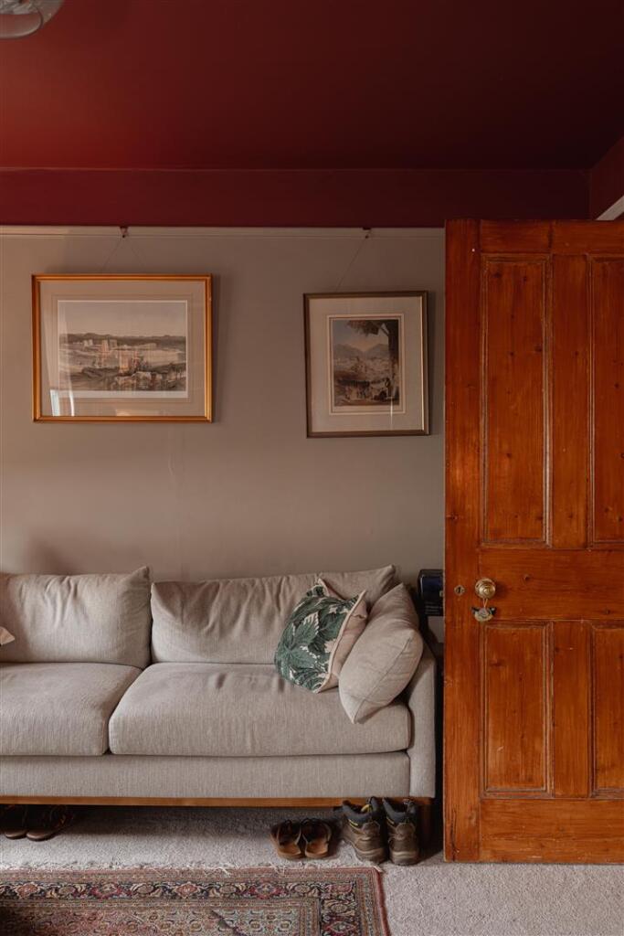 Apartment in Redhill - View 4
