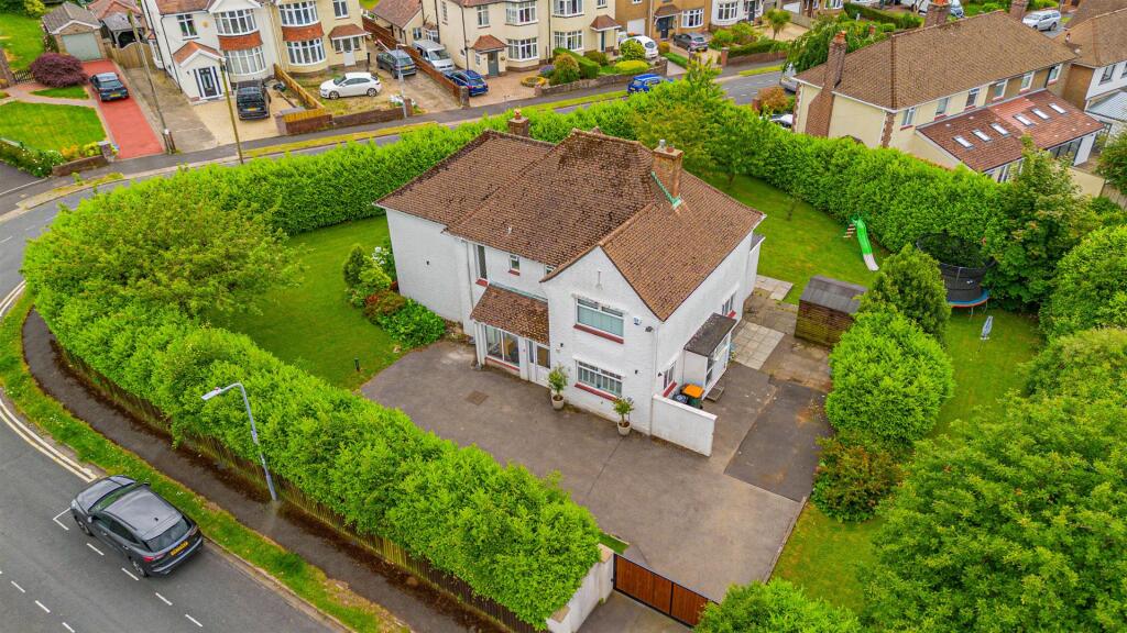 Main image of property: Groves Road,