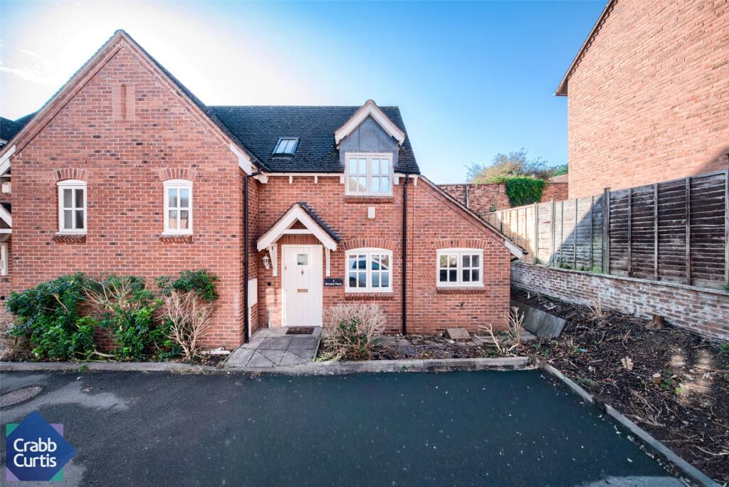 Main image of property: St. Nicholas Church Street, Warwick, Warwickshire, CV34