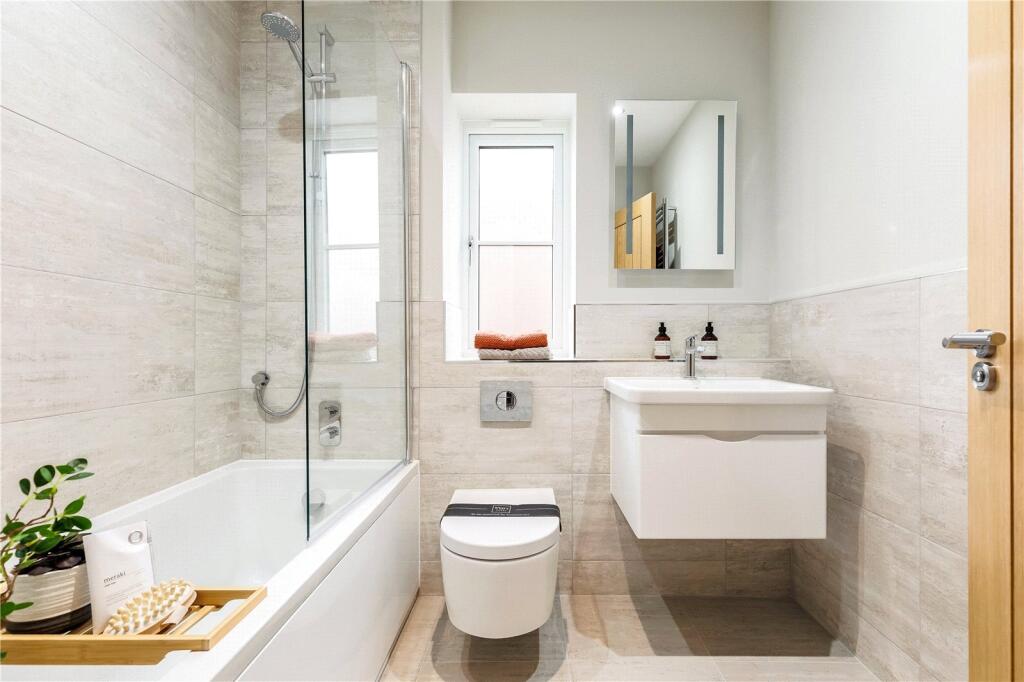 House in Bath - View 4